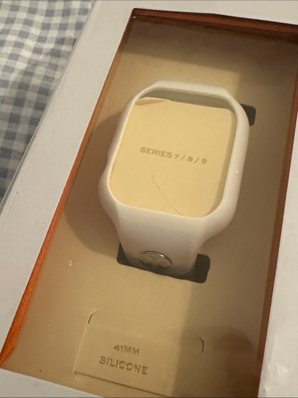 NWT Tory Burch White T-Monogram Silicone Apple Watch Band | Series 7/8/9 Band 41 - Picture 3 of 4